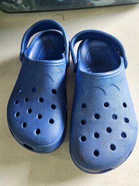 Blue unisex crocks